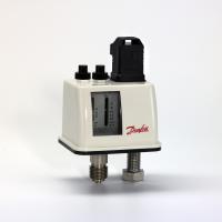 Danfoss 017B0026 — Реле давления BCP, диапазон настройки уставки 10-40 бар, дифференциал 3-6 бар, присоединение G 1/2