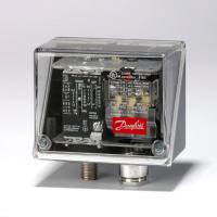 Danfoss 060-315766 — Реле давления для общепромышленного применения KPI 35, диапазон настройки уставки -0,2-8 бар, дифференциал 0,4-1,5 бар, присоединение G 1/4