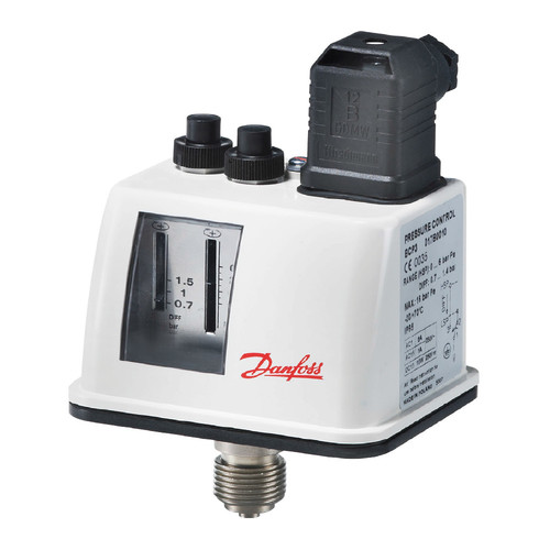 Danfoss 017B0010 Реле давления BCP3 0 - 6 бар G1/2" автоматический сброс 
